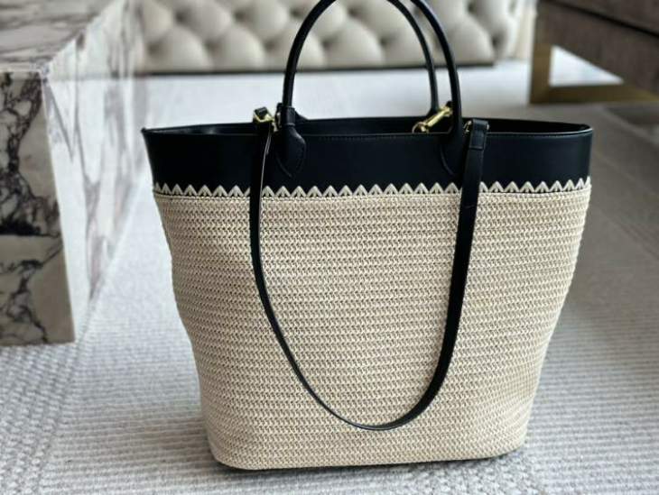 Picture of Prada Handbags _SKUfw171204212fw